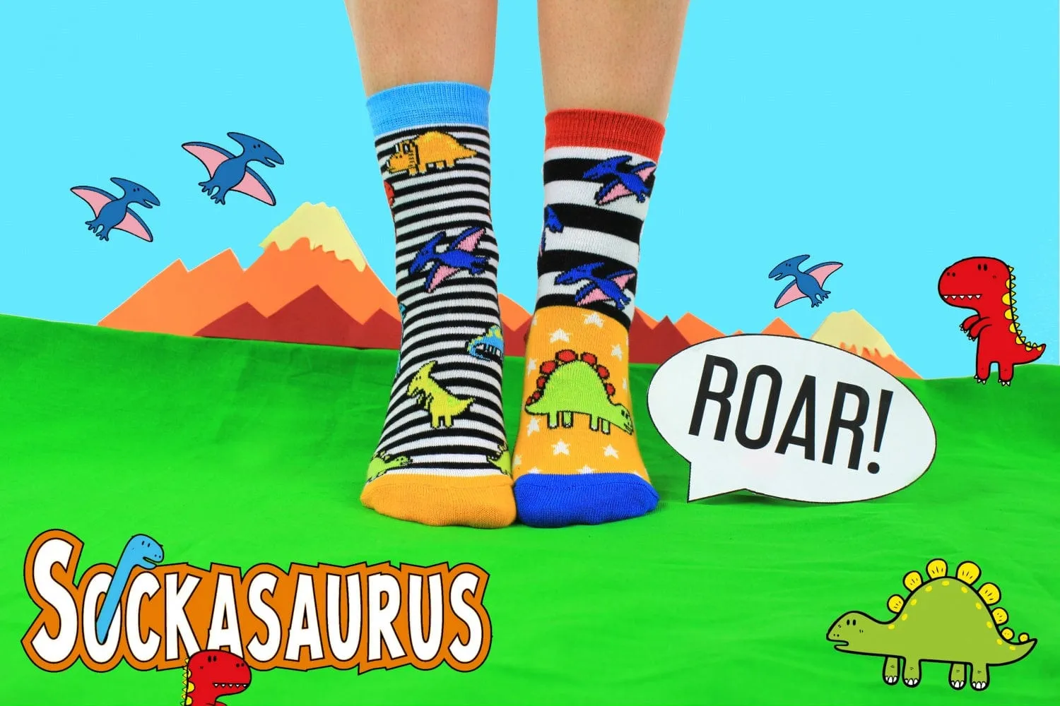 Boys Dinosaur Oddsocks - Size 9 - 12