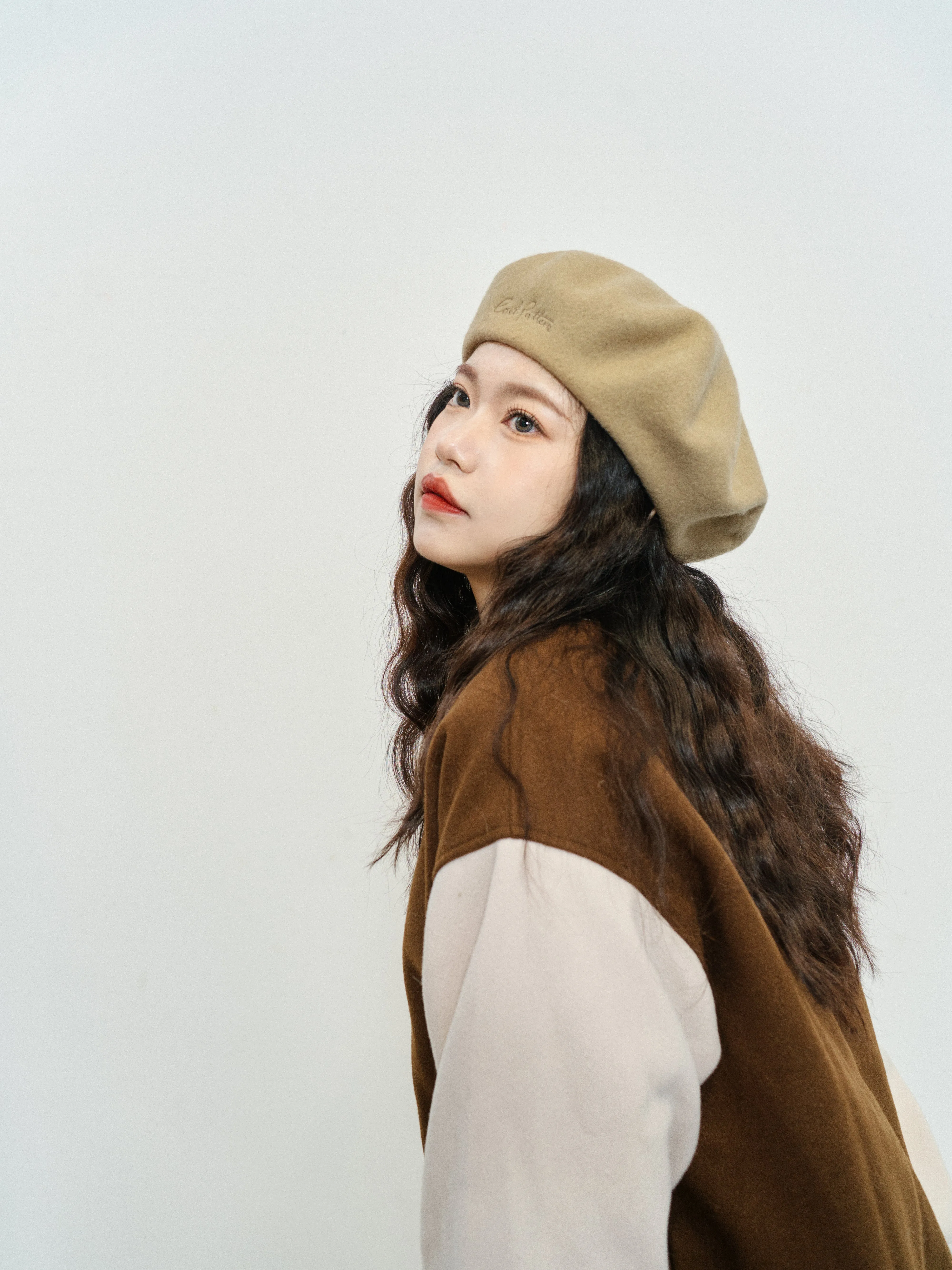 "Bon Chic" Wool Beret - Light Camel